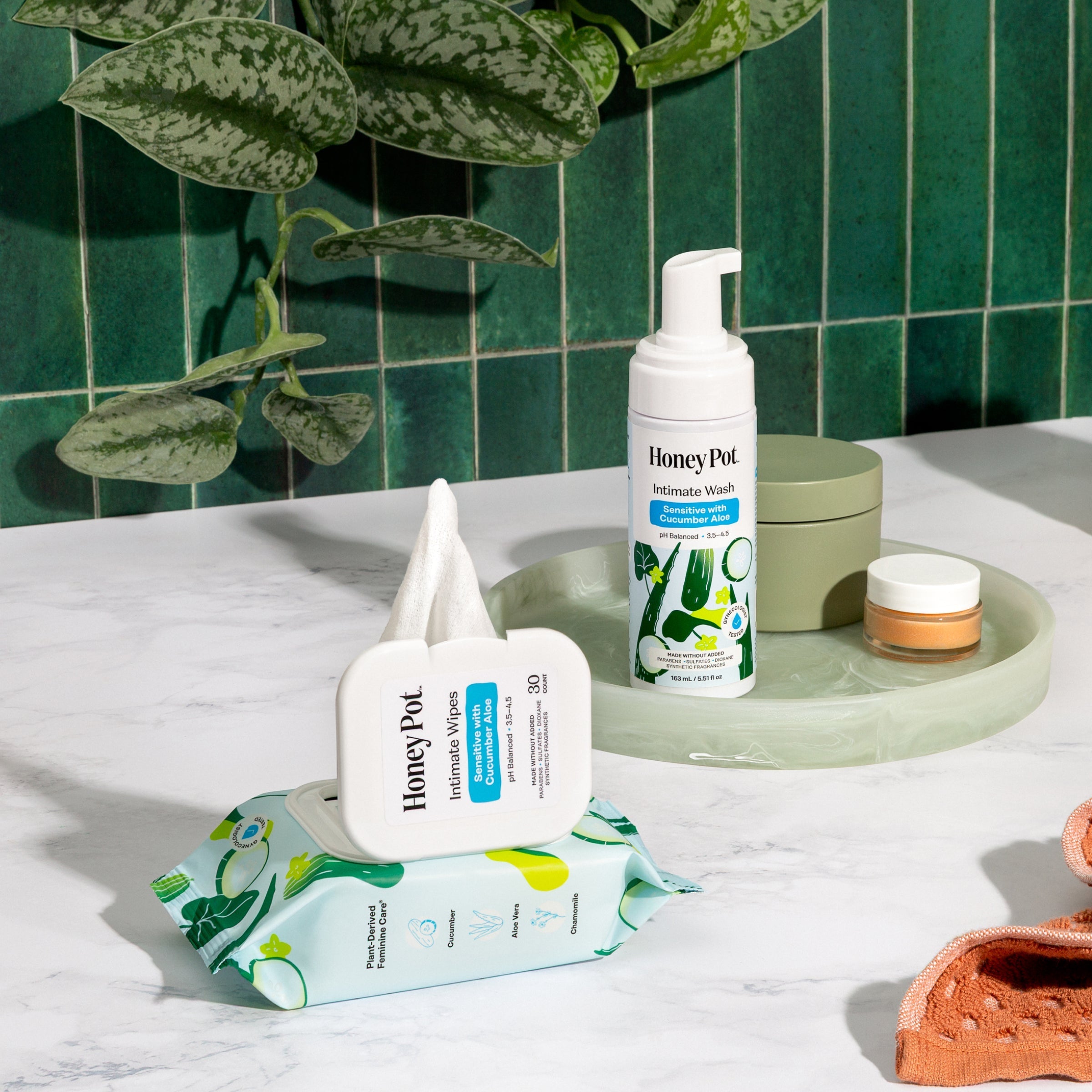 Sensitive with Cucumber Aloe Intimate Wipes (MVEX)